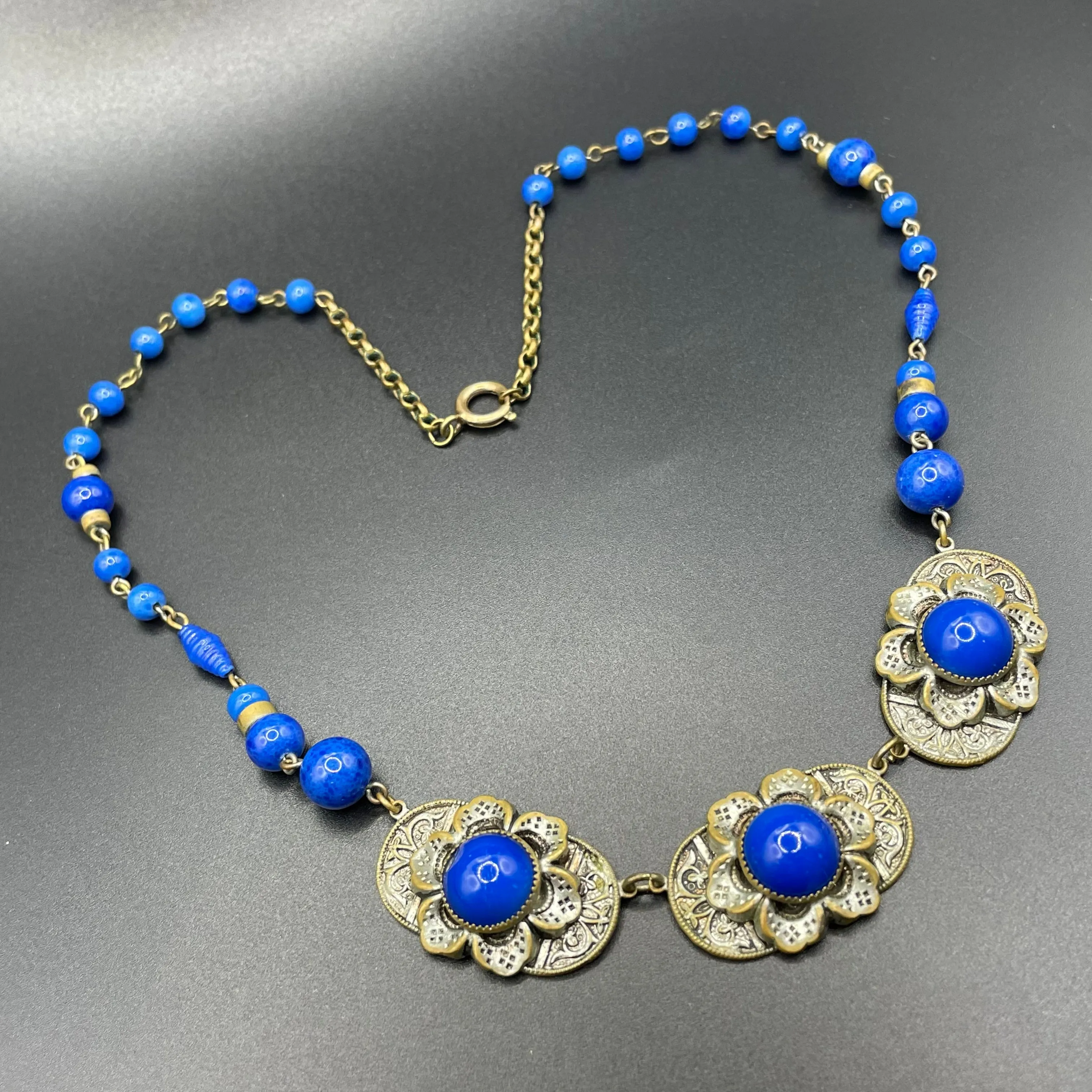 Vintage Art Deco Czech Neiger brothers, Max Neiger faux lapis lazuli glass cabochon and silver / antique gold tone necklace